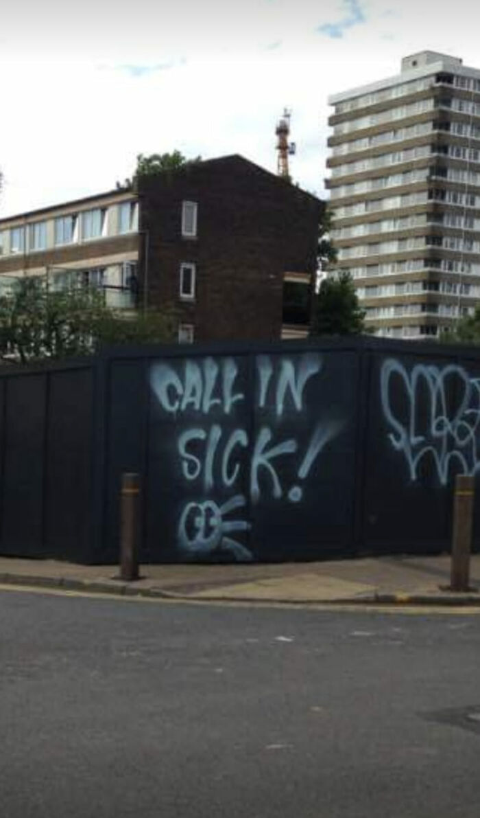 Llama y di que estás enfermo