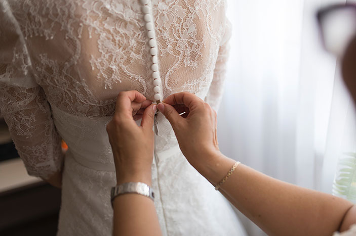Woman's Fianc&eacute; Lets His Mom Try On Her Wedding Dress, Knowing She Would Be Livid, Drama Ensues