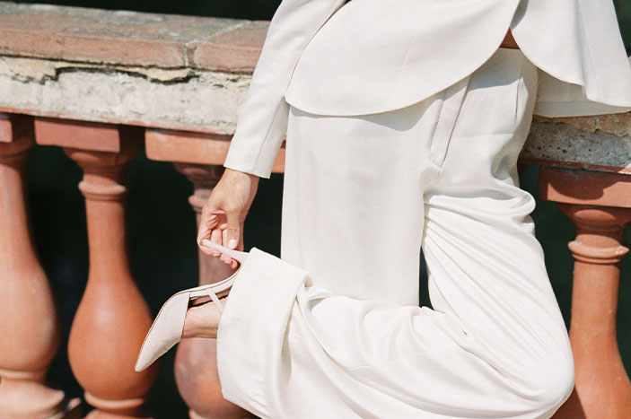 Woman's Fianc&eacute; Lets His Mom Try On Her Wedding Dress, Knowing She Would Be Livid, Drama Ensues