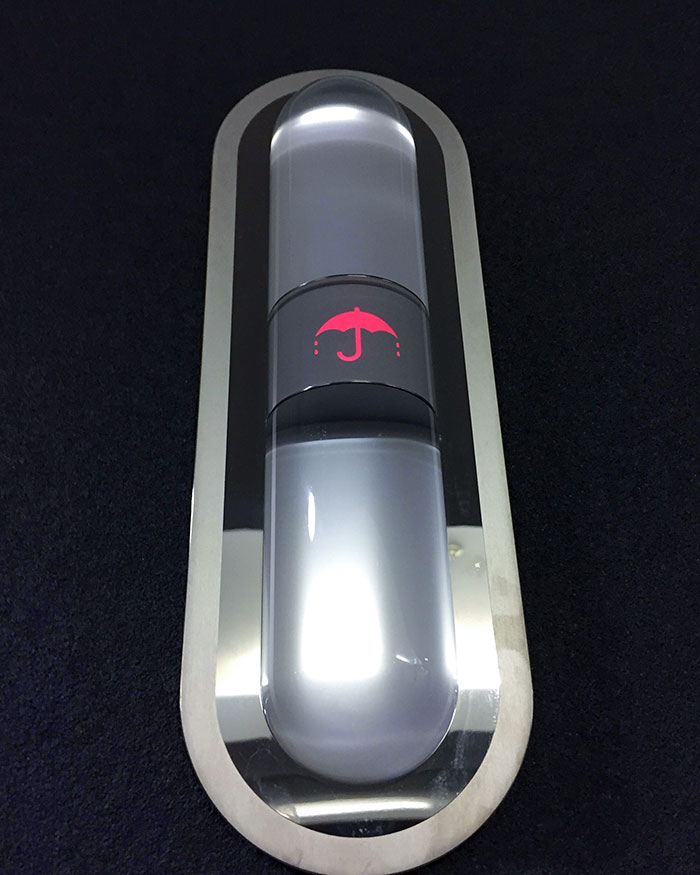 Some Elevators In Japan Have An Umbrella Icon That Lights Up If It's Raining Outside