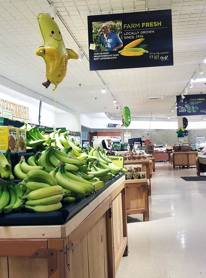 My Grocery Store Uses Balloons To Designate Products