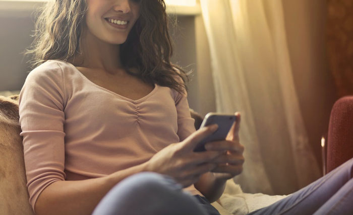 &ldquo;Girl, What?&rdquo;: The Internet Gives This Woman A Reality Check After She Gets Suspicious Of Her BF