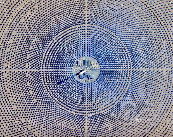 Noor 3 In Morocco. The Mirrors Direct Light To The Tower, Where The Light Heats Up Molten Salt. The Molten Salt Creates Steam To Turn The Turbines And Run The Generators