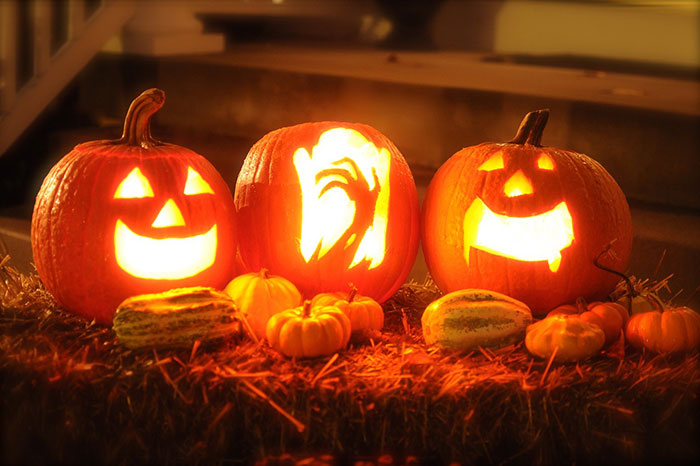 Glowing Jack o'Lanterns with custom carves