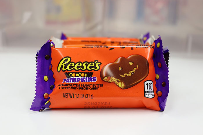 Halloween pumpkin Reese’s cups