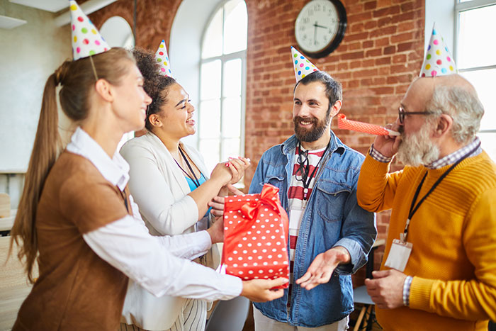 30 Weird Office Rules That Made People Say ‘You Gotta Be Kidding Me’