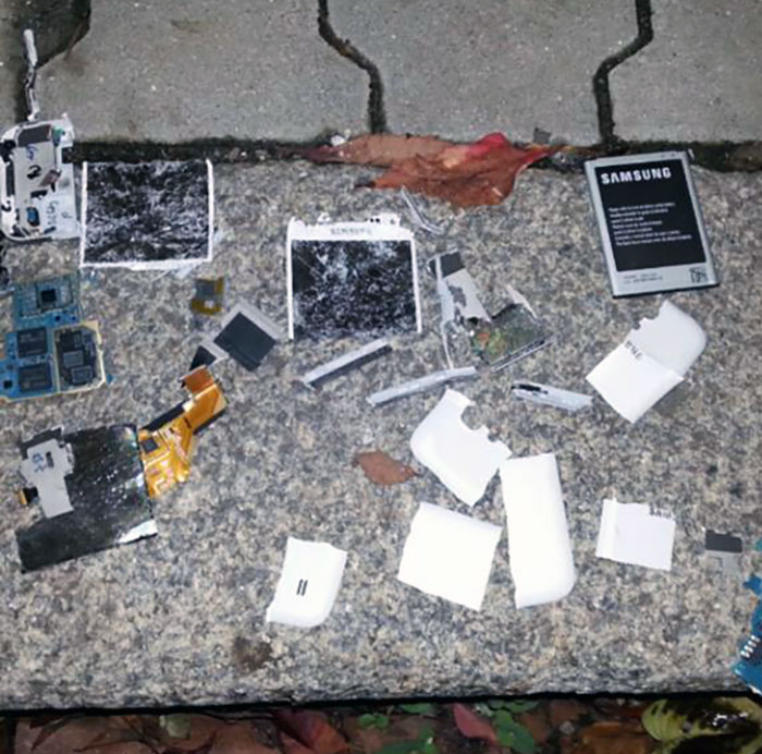 A Work Of A Spoiled 15-Year-Old Girl. Reason? She Got This Phone Instead Of An iPhone