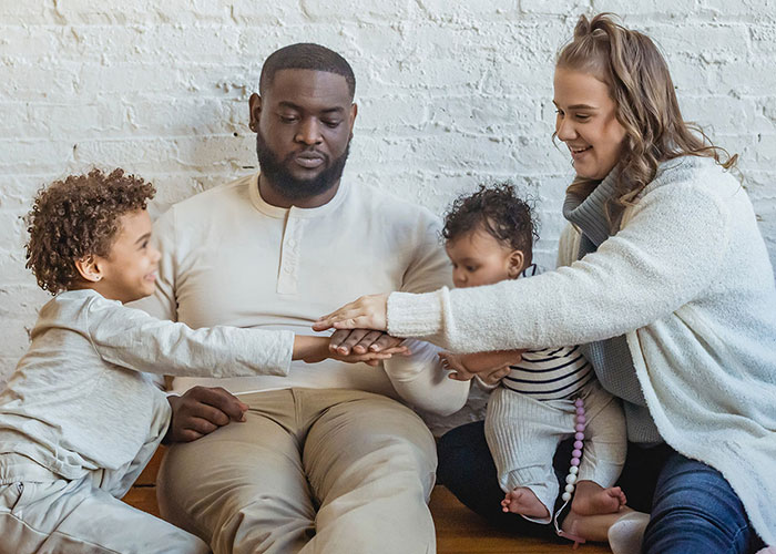 US Mom Of 6-Week-Old Shocked At The Reality She&rsquo;d Need To Be Going Back To Work Now