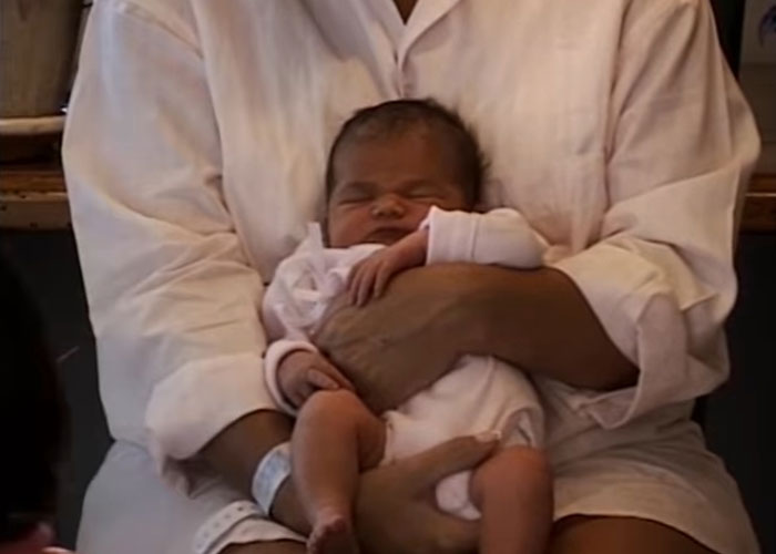 Kylie Jenner Is Unrecognizable In Photos From Childhood On Her 26th Bday