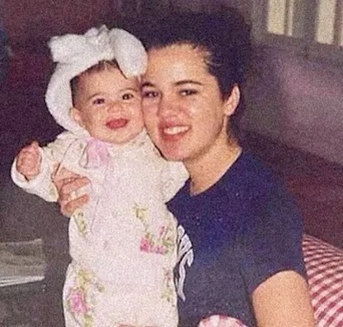 Kylie Jenner Is Unrecognizable In Photos From Childhood On Her 26th Bday