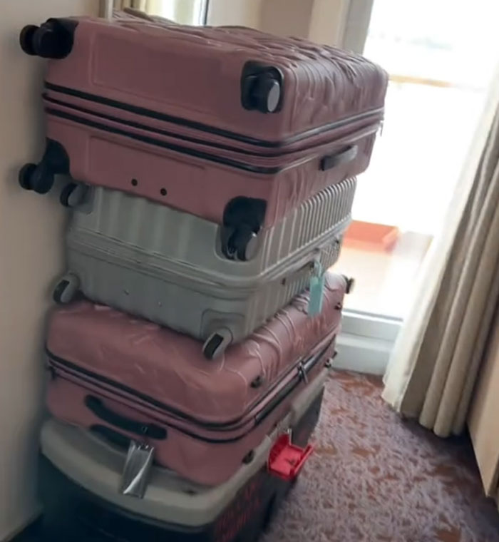 Woman Who Lives On Cruise Ships For $0 Speaks Out About Drawbacks And Perks