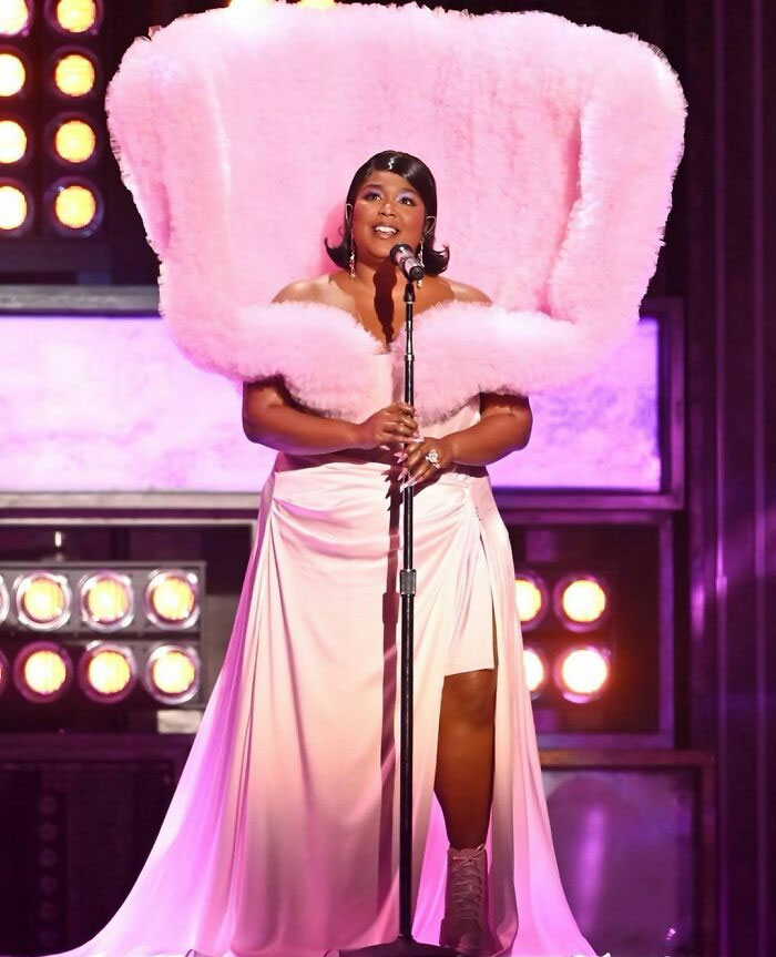 “My Soul Is Crushed”: Fans React As Lizzo Accused Of Harassment And Weight-Shaming “My Soul Is Crushed”: Fans React As Lizzo Accused Of Harassment And Weight-Shaming