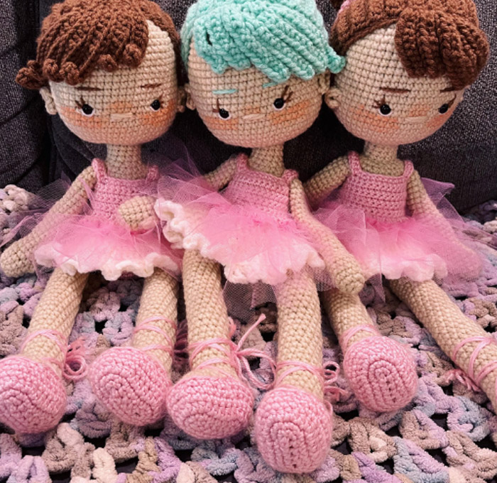 “It’s An Easy $500”: 30 People Reveal Side Hustles That Help Them Get By