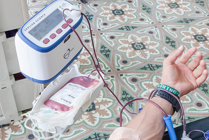 “It’s An Easy $500”: 30 People Reveal Side Hustles That Help Them Get By