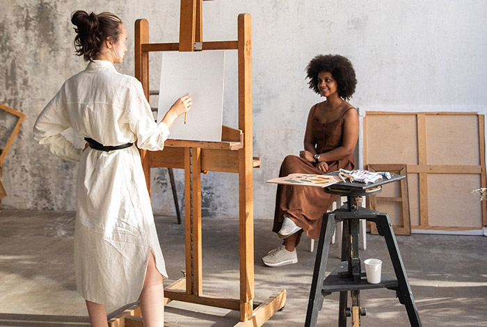 “It’s An Easy $500”: 30 People Reveal Side Hustles That Help Them Get By