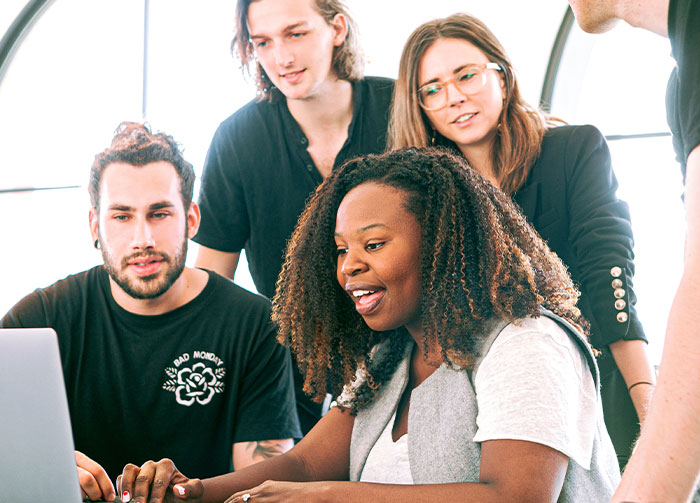 Boss Tells Woman To Keep Baking Pies Until She Arrives, Underestimates Her Efficiency
