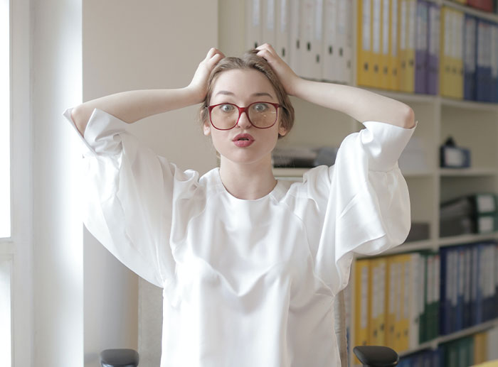 30 Adults Share The Worst Things Their Teachers Did That They Still Can’t Get Over