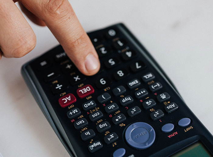 30 Adults Share The Worst Things Their Teachers Did That They Still Can’t Get Over