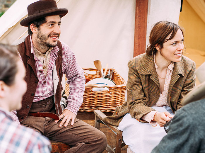 30 People Share Social Norms That They Find Weird, Make A Lot Of Hilariously Valid Points