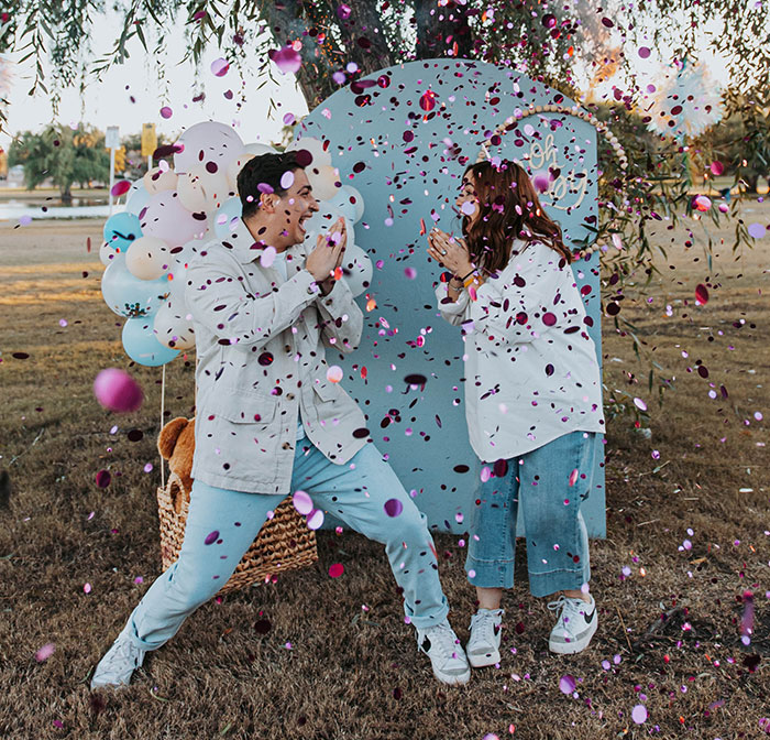 30 People Share Social Norms That They Find Weird, Make A Lot Of Hilariously Valid Points