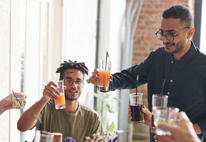 30 People Share Social Norms That They Find Weird, Make A Lot Of Hilariously Valid Points