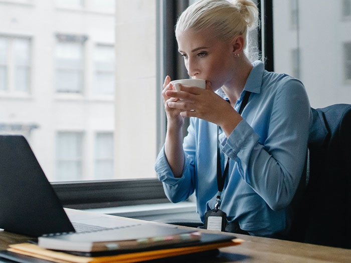 "It's About Not Going Mental": 30 People Share How Much Work They Actually Do At Their Office Job