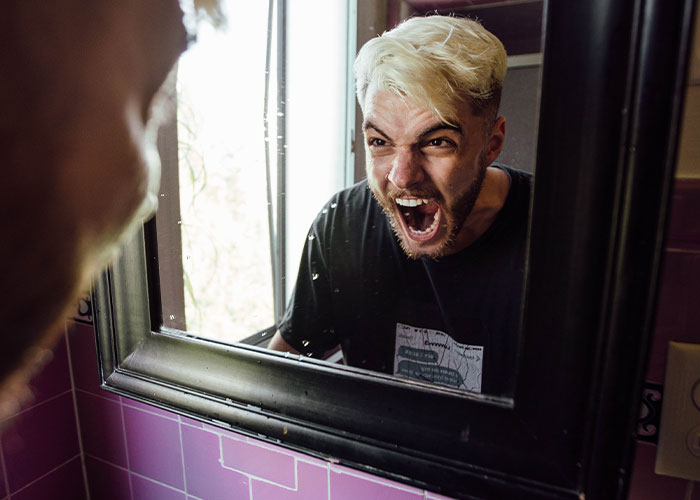 "She Poisoned My Food": 30 People Share Their Roommate From Hell Stories