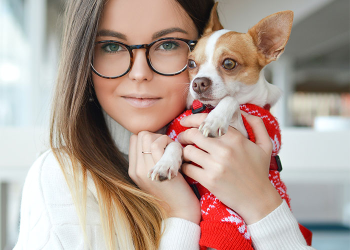 "She Poisoned My Food": 30 People Share Their Roommate From Hell Stories