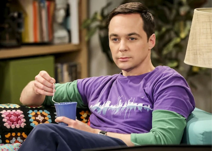 "She Poisoned My Food": 30 People Share Their Roommate From Hell Stories