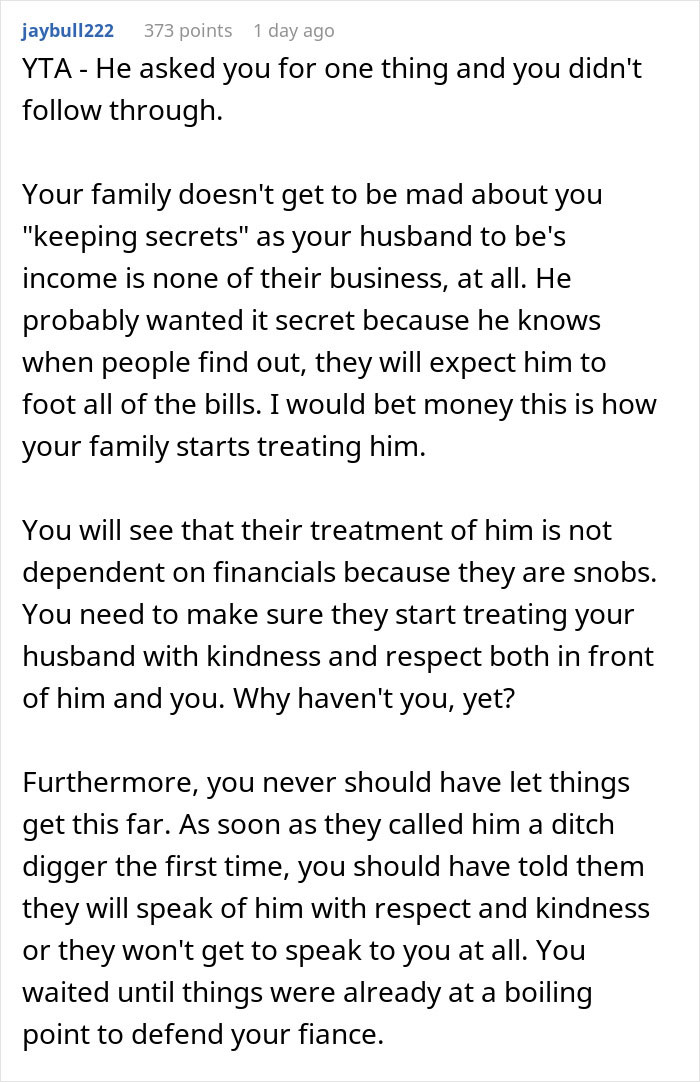 Text post discussing family rejection of daughter's fianc&eacute; and revealing his earnings, focusing on relationship and financial issues.