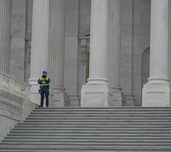 People Share 30 Professions That Are Red Flags