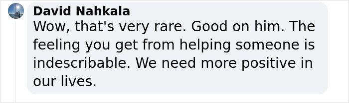 Kindhearted Teen Fishes Out A Wallet Full Of Cash, Decides To Return It To The Owner