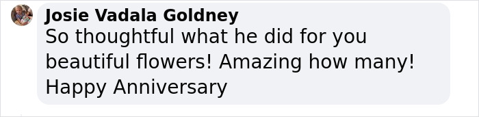 “It Made Me Feel Very Special”: Man Surprises Wife Of 50 Years With A Field Of 1.2M Sunflowers “It Made Me Feel Very Special”: Man Surprises Wife Of 50 Years With A Field Of 1.2M Sunflowers