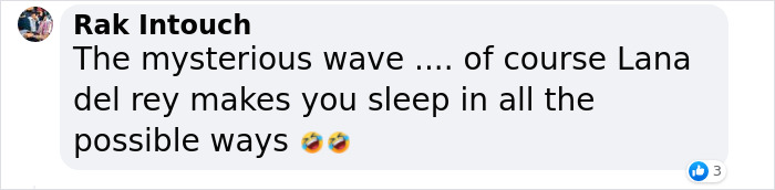 Lana Del Rey&rsquo;s Mexico Performance Goes Viral After Crowd Gets Hit By A Mysterious Force