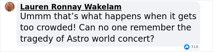 Lana Del Rey&rsquo;s Mexico Performance Goes Viral After Crowd Gets Hit By A Mysterious Force