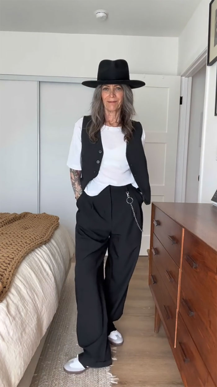 62-Year-Old Woman Shows You Don’t Have To Dress ‘Old’, Goes Viral 62-Year-Old Woman Shows You Don’t Have To Dress ‘Old’, Goes Viral