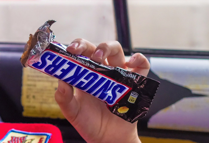 People Are Pleasantly Surprised After Learning The Story Behind Snickers&rsquo; Odd Name