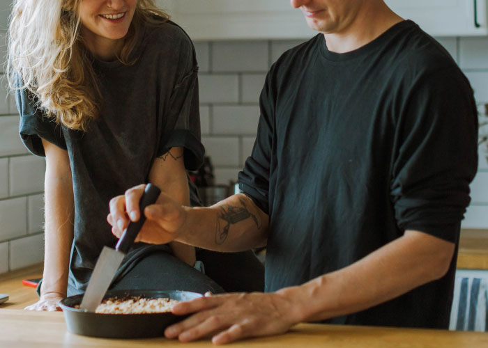 30 Hilariously Relatable Stories Of Men Missing Obvious Hints From Women