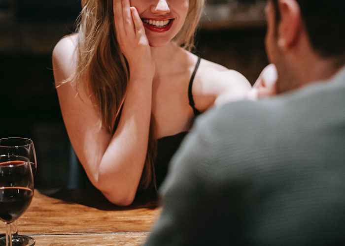 30 Hilariously Relatable Stories Of Men Missing Obvious Hints From Women