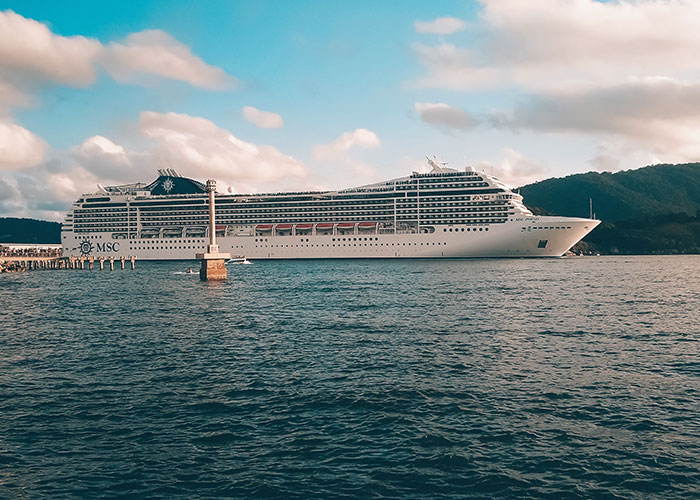 40 Non-Money Tips That Left A Lasting Impression On These Workers