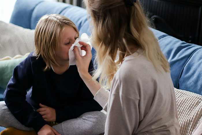 50 Weirdest Lies Told By Parents That People Caught On To Way Too Late