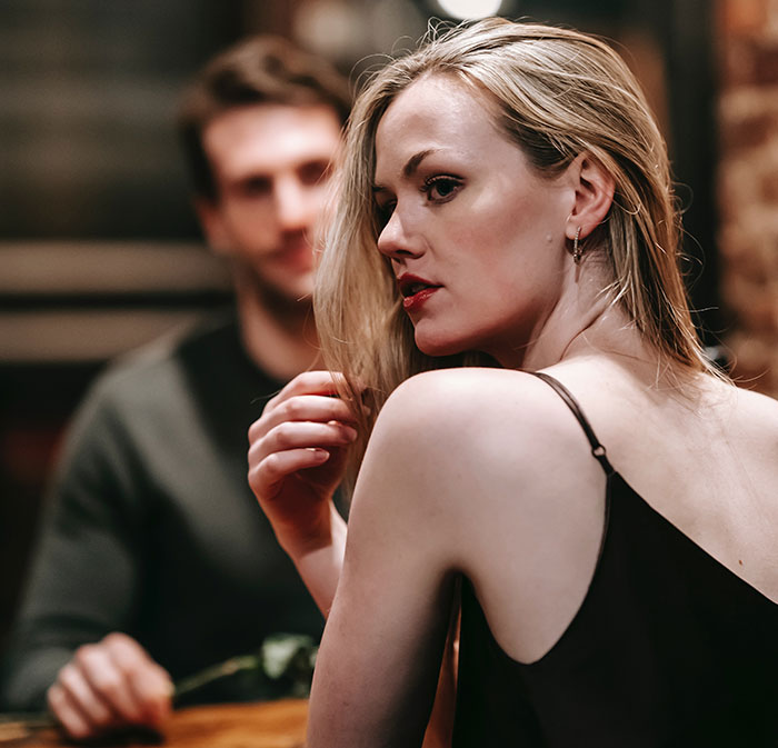 Woman Doesn&rsquo;t Get What&rsquo;s Wrong With Going To A Restaurant Before Closing, Gets A Reality Check