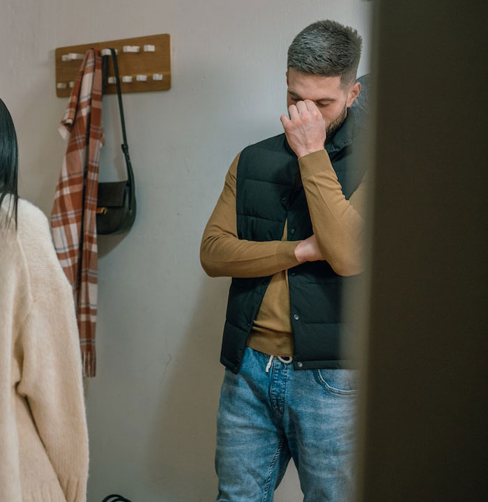 &ldquo;Not Sure If I Can Move Past This&rdquo;: Dad Furious After Wife Pressures Daughter To Shave Her Head