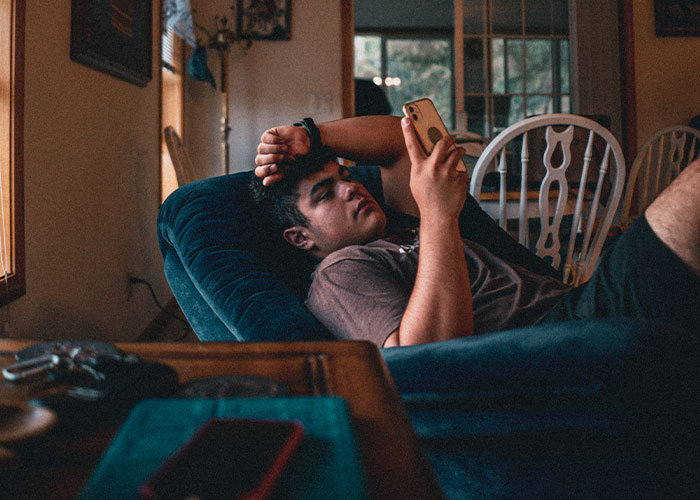 Woman Wonders If She Went Too Far Mimicking Lazy Husband’s Actions To Teach Him A Lesson Woman Wonders If She Went Too Far Mimicking Lazy Husband’s Actions To Teach Him A Lesson