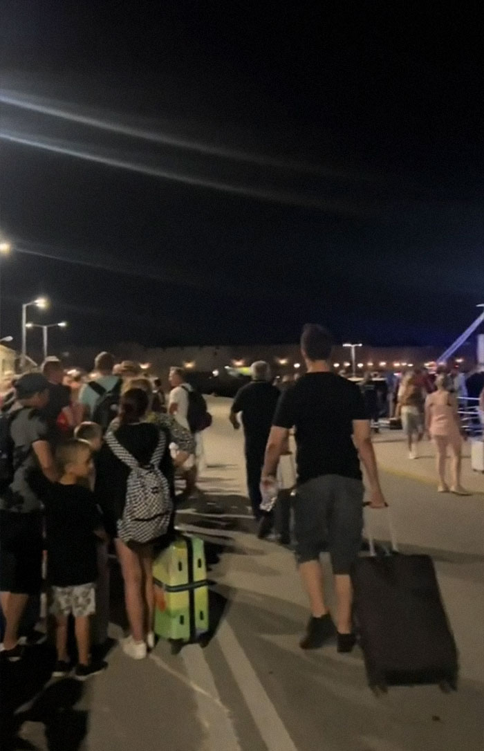 Woman Documents Her Weekend Trip That Turned Into Survival Mode In 24 Hours, Goes Viral (Video)