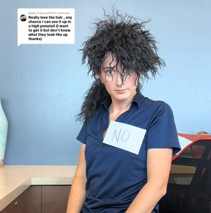 Woman Finds A Hilarious Way To Show Company Their Rule Against Colored Hair Is Ridiculous Woman Finds A Hilarious Way To Show Company Their Rule Against Colored Hair Is Ridiculous