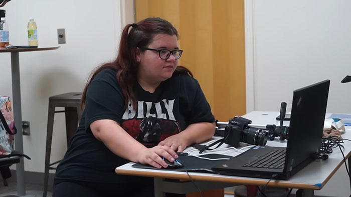 Woman Dumps Her "Very Toxic" Husband After Getting Catfished By Stranger Things Star's Imposter