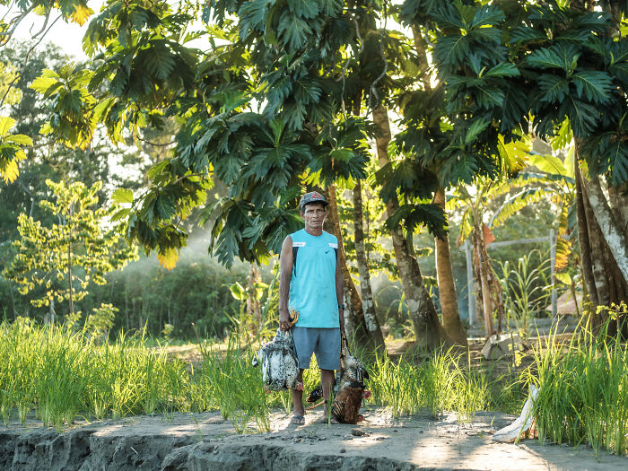 The man with his hens, San Roque The man with his hens, San Roque