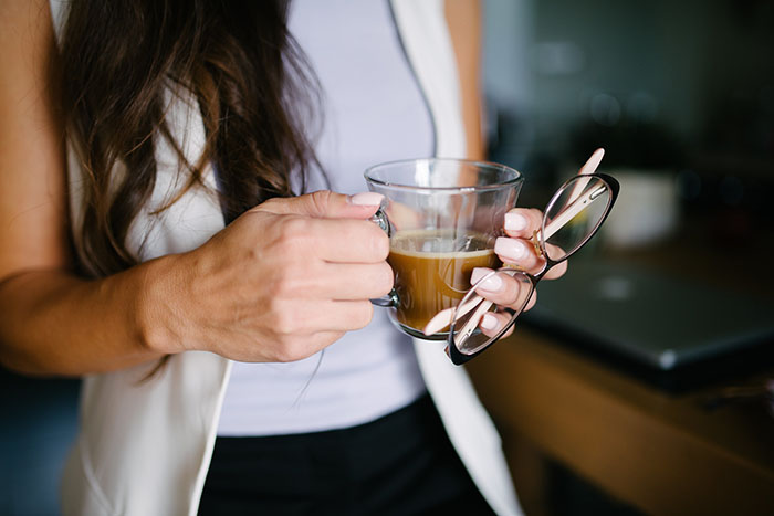 34 Moments Guys Got Turned On By A Woman Due To Something Non-Sexual, As Shared In This Online Group