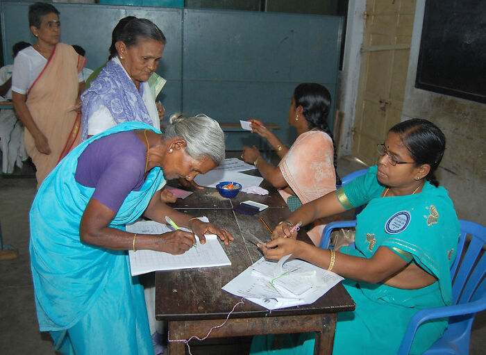 Folks Who Speak Several Languages Point Out 30 Concepts English Doesn’t Have A Word For